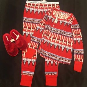 VS Pajama Set w/ matching Slippers